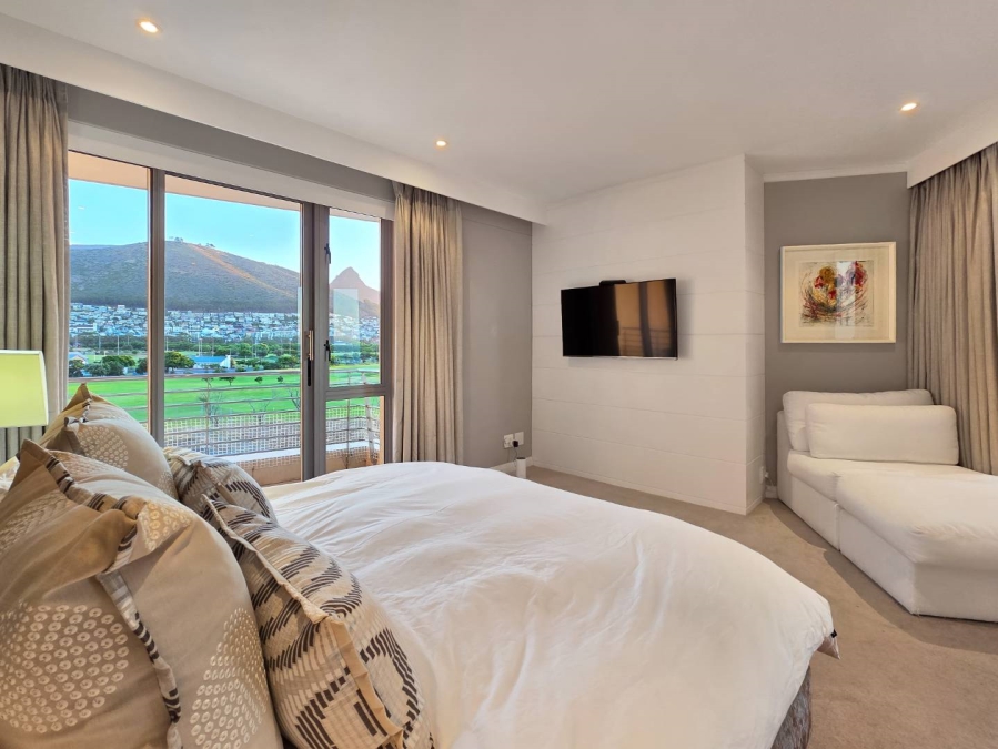 3 Bedroom Property for Sale in Mouille Point Western Cape